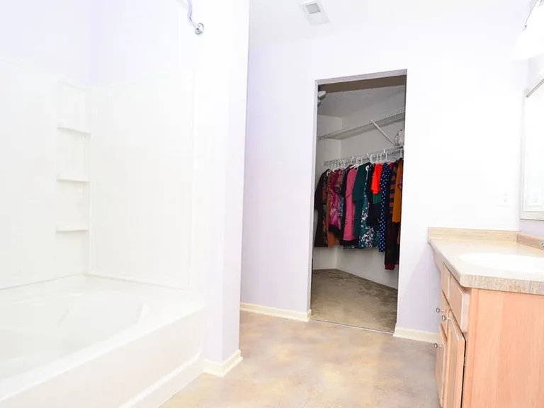 4182 Fletcher Dr — Photo 18