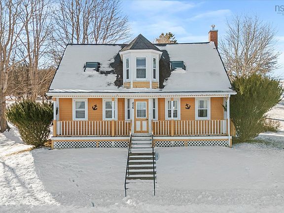 2nd image of 406 Kingsburg Rd