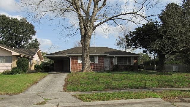 2536 Somerset Drive
