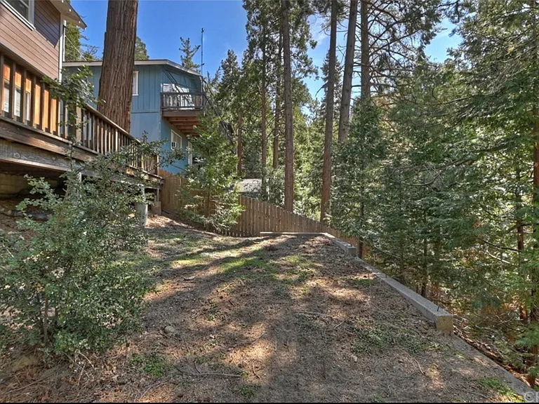 1035 Nesthorn Dr — Photo 12