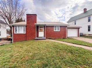 724 E Main St, Barnesville, OH 43713