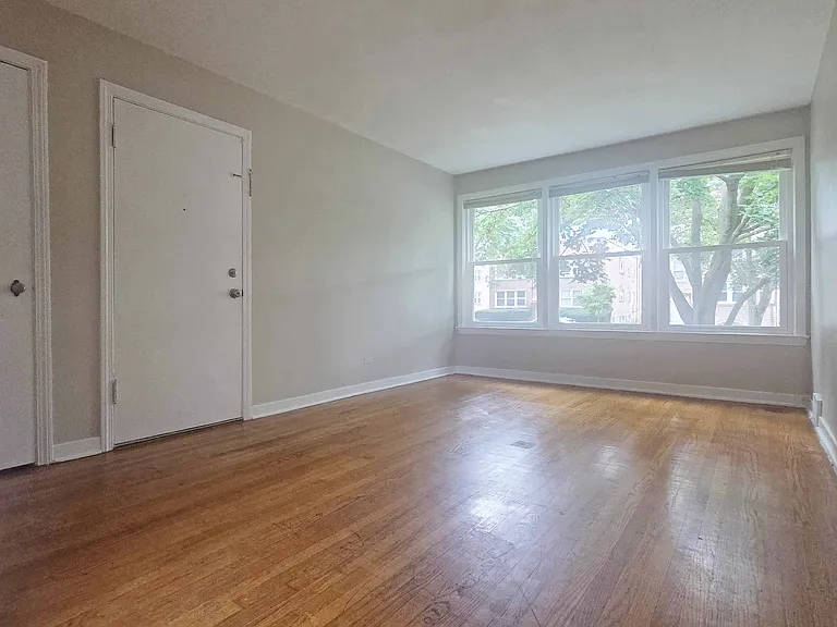 8143 Kilpatrick Ave #1A — Photo 2