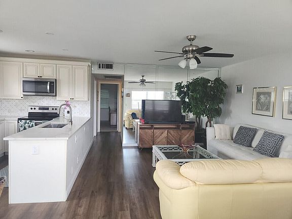 3rd image of 158 Preston Way