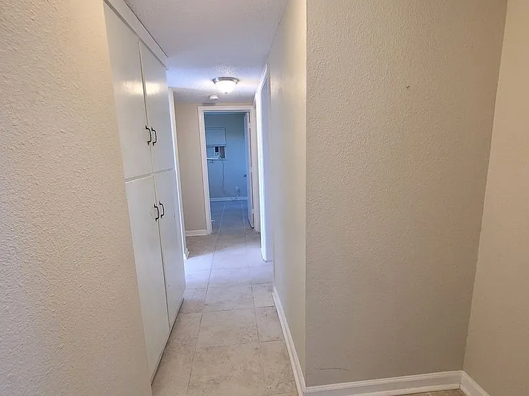 331 Emory Dr — Photo 11