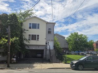 565 Bergen St #3, Newark, NJ 07108