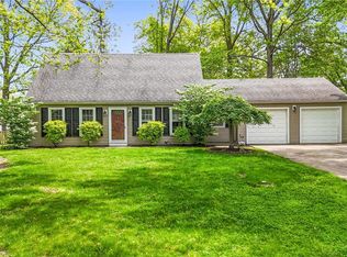 183 Parsons Dr, Avon Lake, OH