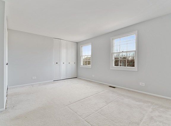 5th image of 913 Banbury Ct #913