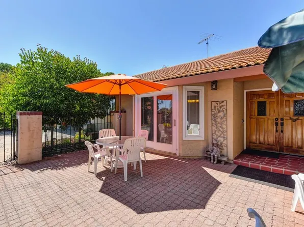 2980 Royce Dr, Rescue, CA 95672