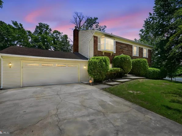 2302 Imperial Ct, Waldorf, MD 20602