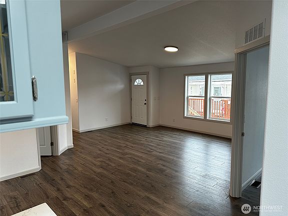 5th image of 8311 19th Avenue E #29