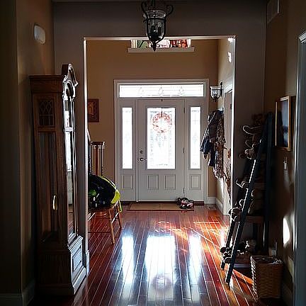 4th image of 975 Kimberly Dr