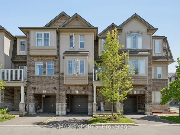 4 Groom Ln, Hamilton, ON L9K 0K1