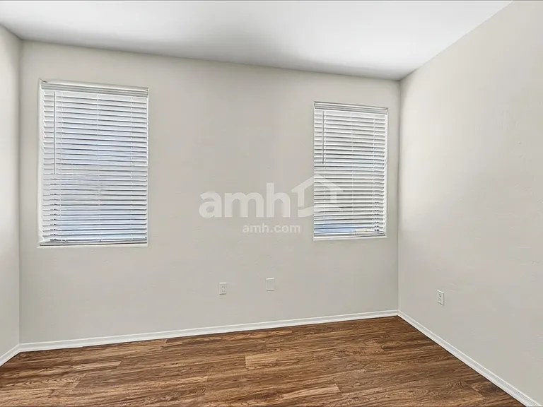 65 W Camino Rio Cebolla — Photo 11