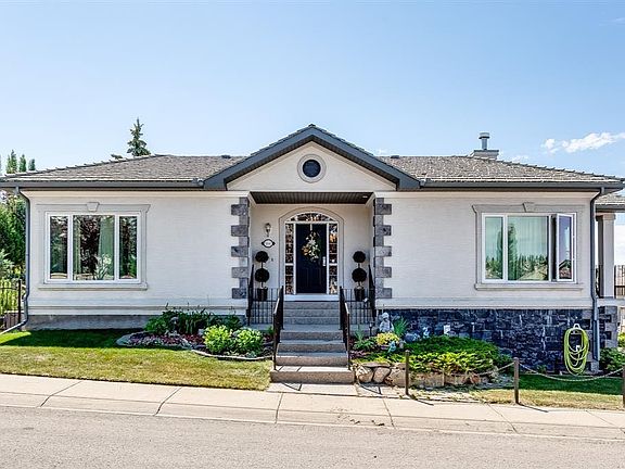 2nd image of 154 N Sienna Ridge Lndg SW