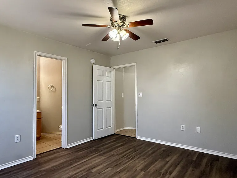 304 N Brentwood Ave #B — Photo 9