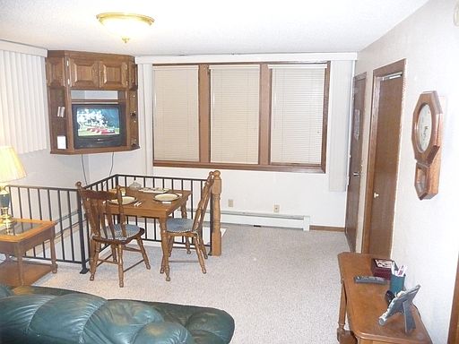 1st image of 108 15th Ave S APT 4