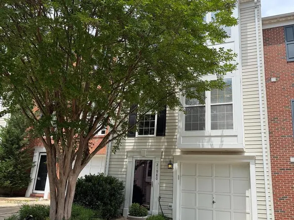 21980 Box Car Sq, Sterling, VA 20166