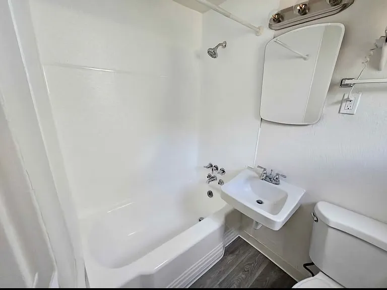 4120 Beach Dr SW #13 — Photo 9