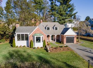 11 Vane St, Wellesley, MA 02482
