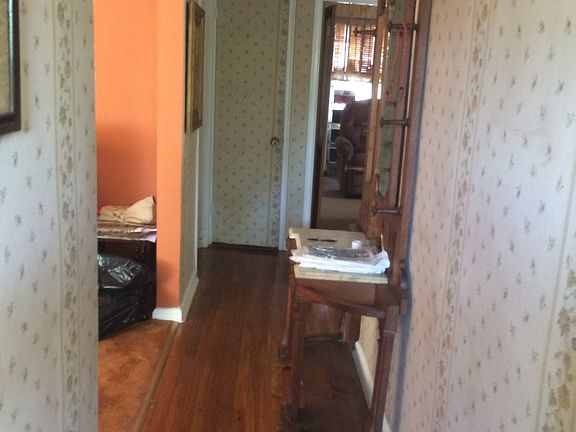 3rd image of 12512 Cronston Ave