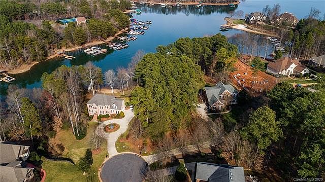1st image of 220 Silver Eagle Ct #220