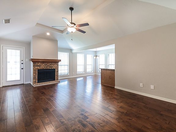 3rd image of 2131 Trishia Ln