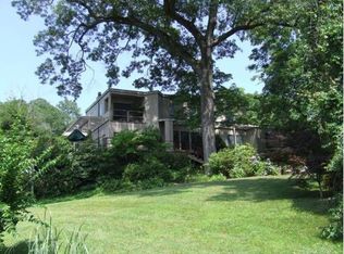 1212 Riverside Dr, Newport News, VA 23606