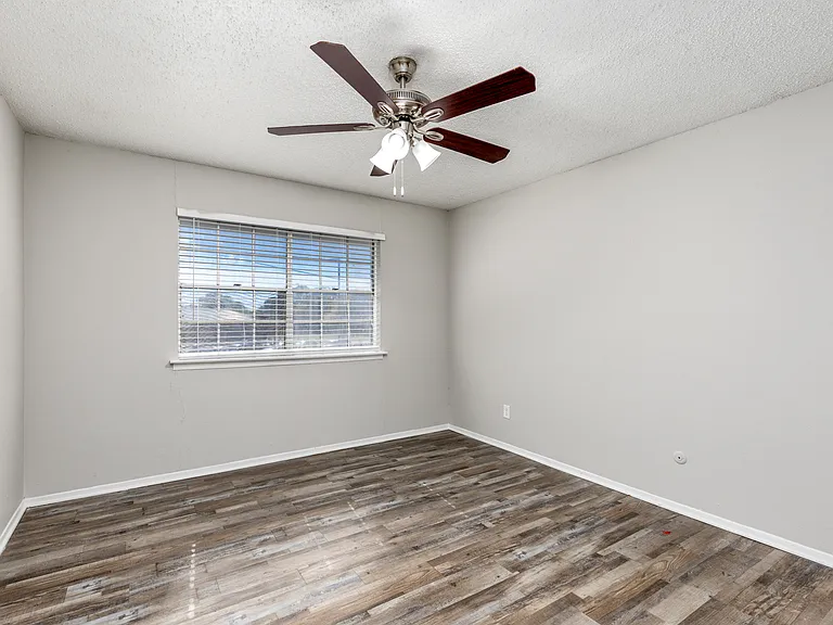 A1 - 1BD, 1BA - 735SF - Bedroom