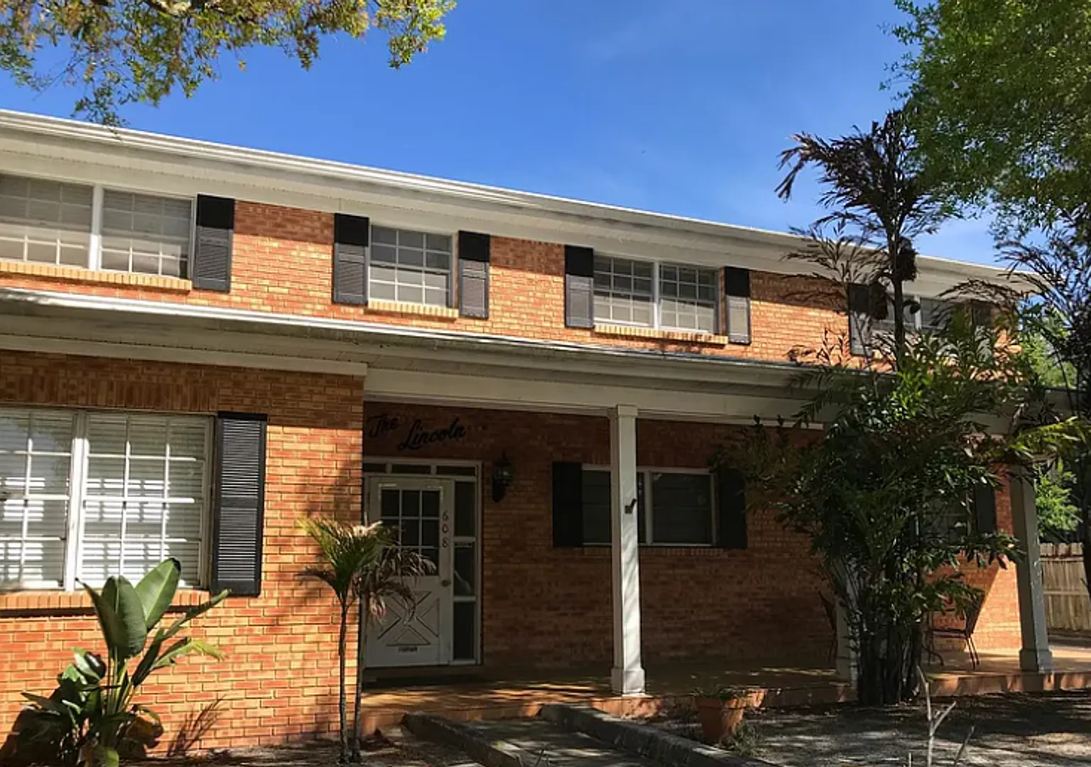 Live In The Heart Of Tampa!! 1 Bedroom, 1 Bathroom Apartment **Coming Soon** — Photo 2