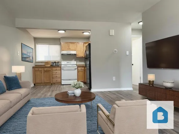 4226-4228 Forrest Hill