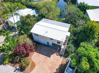 323 Lesrohde Dr, Ramrod Key, FL 33042