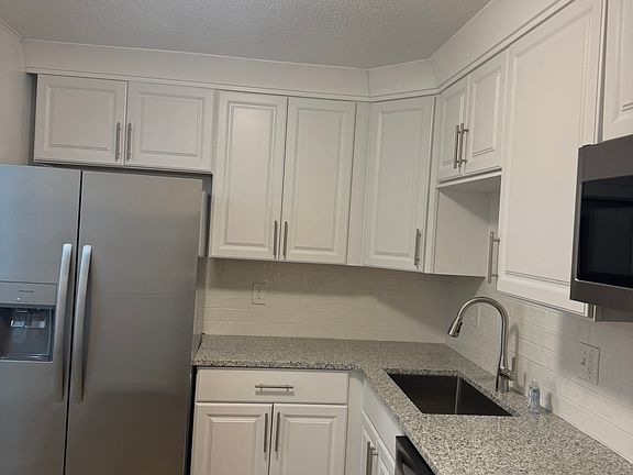 4th image of 25 Padanaram Rd APT 47