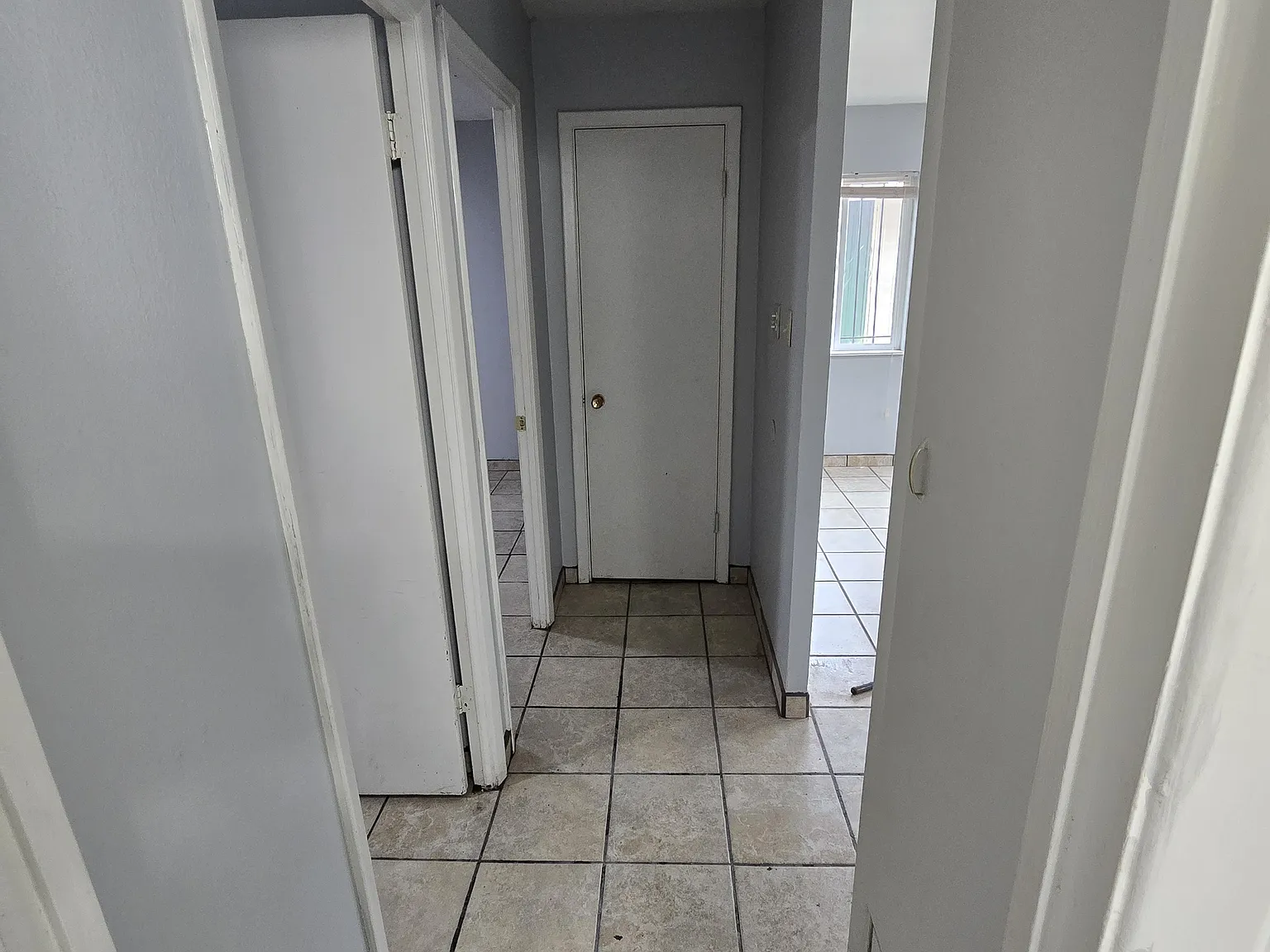 232 Espanola St NE — Photo 2