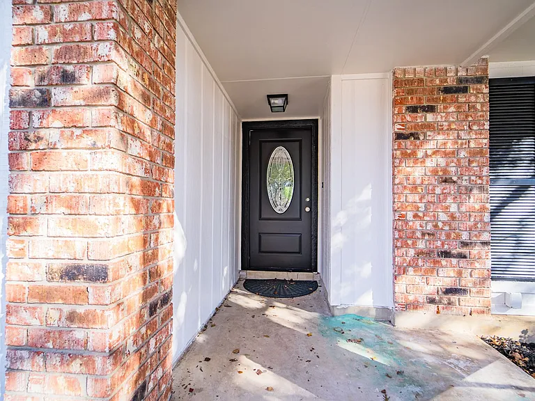 5866 Cliff Path — Photo 3