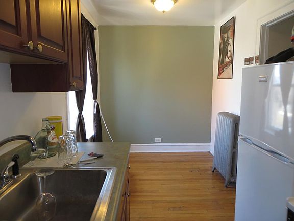 2nd image of 5641 N Magnolia Ave #3E