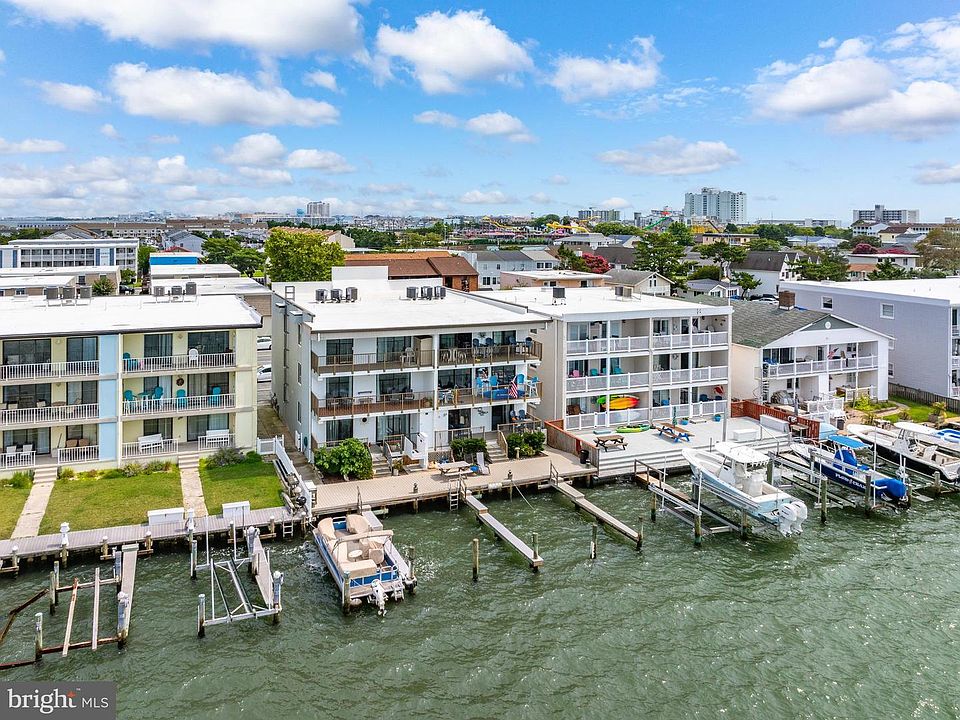 1st image of 413 Bayshore Dr Unit 201
