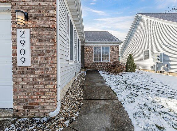 3rd image of 2909 Heathwood Ct