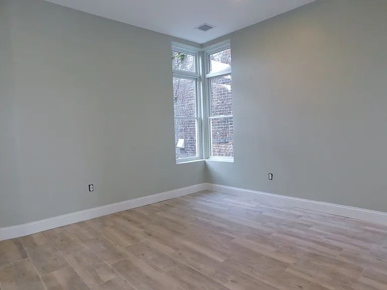 10 Roxbury St #2L — Photo 12
