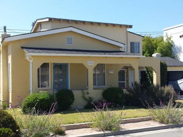 286 Boeker Ave APT 1, Pismo Beach, CA 93449