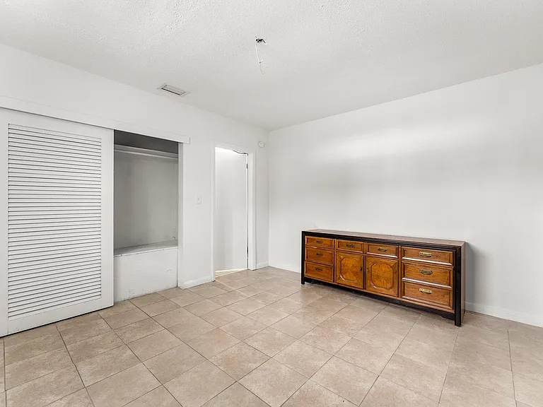 923 W Las Olas Blvd #1 — Photo 9