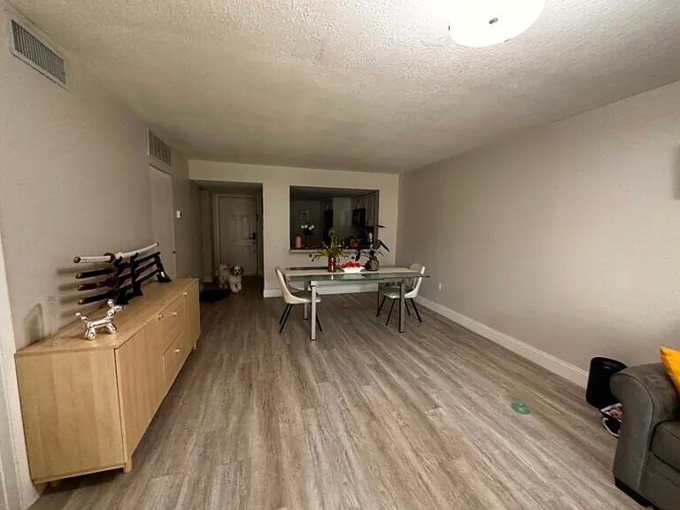 11361 SW 3rd St #11361 — Photo 2