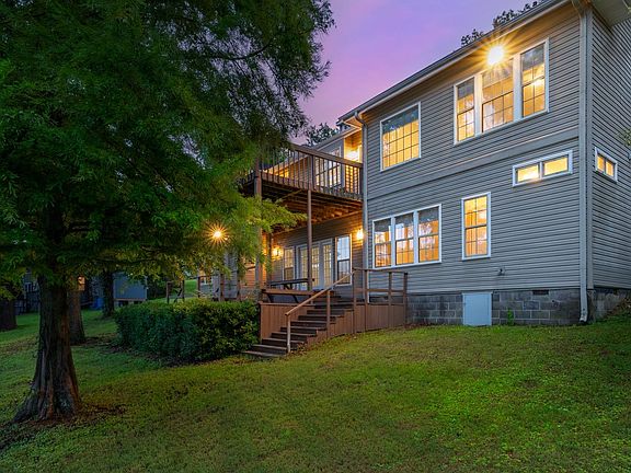 3rd image of 5798 Sunset Point Rd N