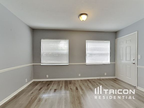 5th image of 3144 32nd Ave N