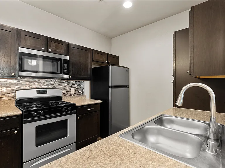 The View Apartments — Photo 63