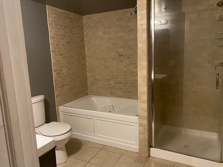 139 E Main St #205 — Photo 14