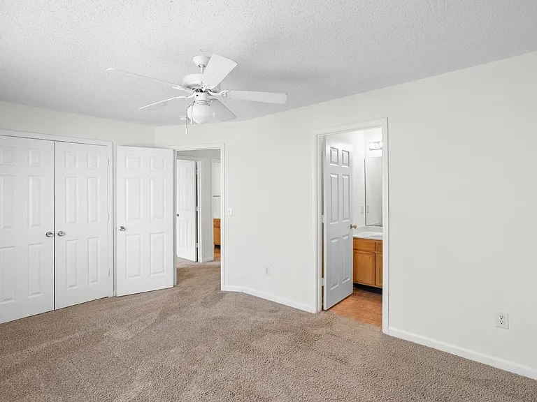 Greenhaven Trace Apartments — Photo 22