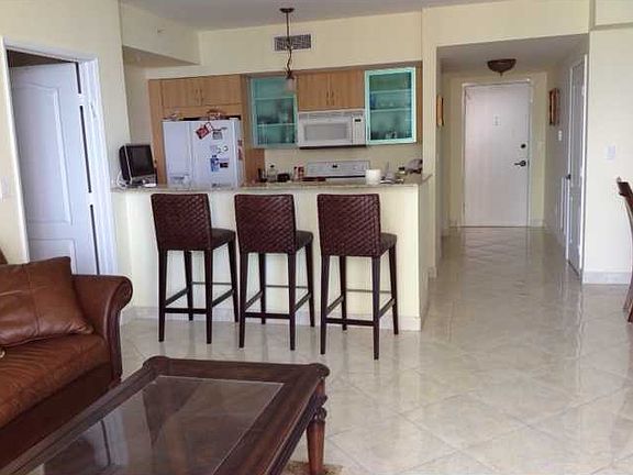4th image of 17555 Atlantic Blvd #Uph3