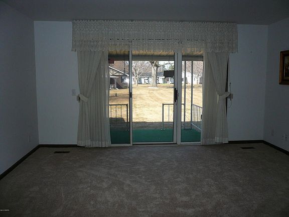2nd image of 5696 Leisure South Dr SE