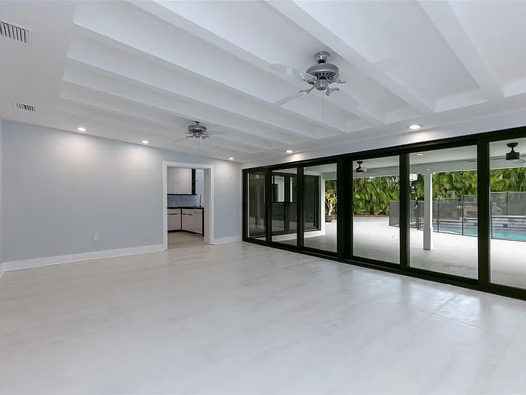 13401 SW 83rd Ave — Photo 22