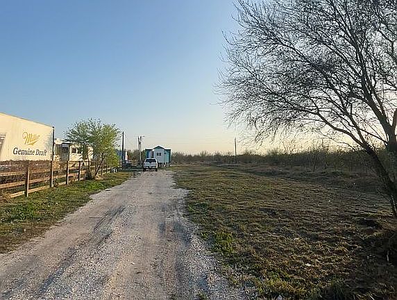 2nd image of 5843 County Road 73